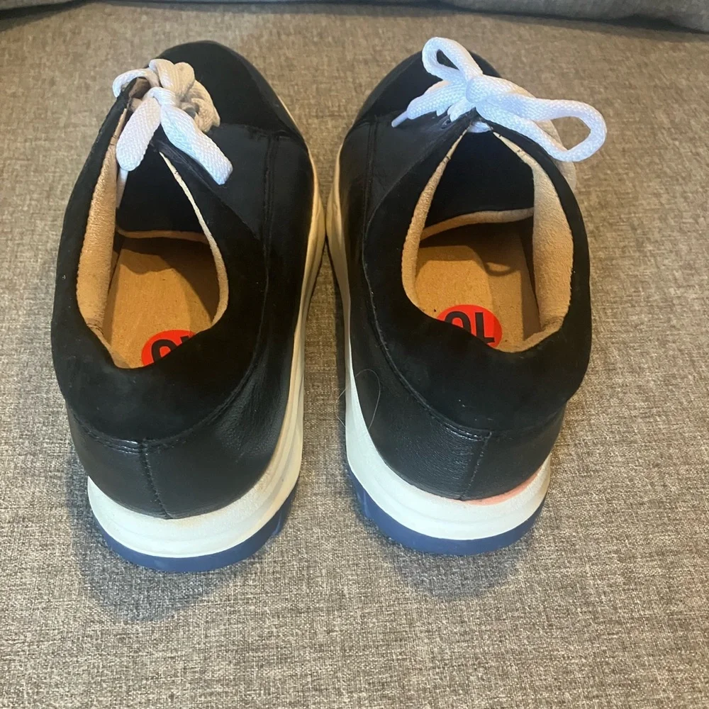 Naturalizer Black Tennis Shoes